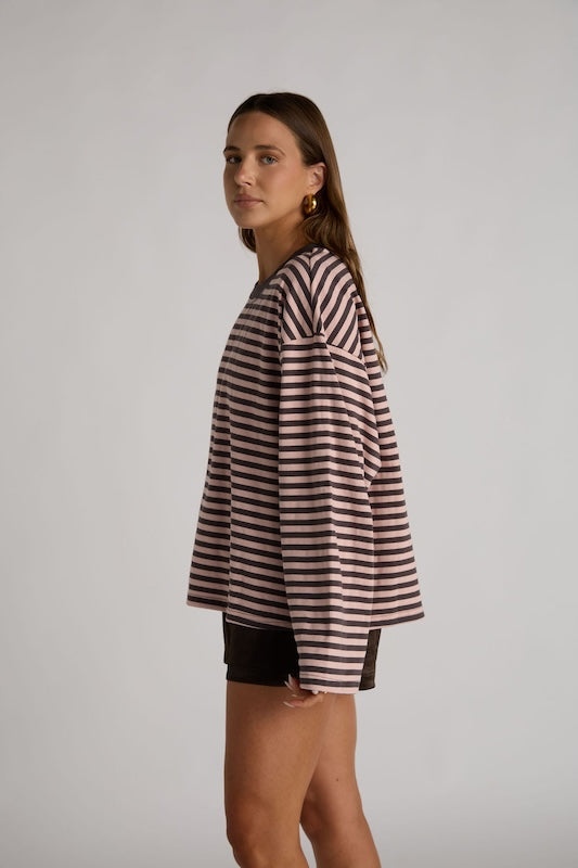 yacht club top