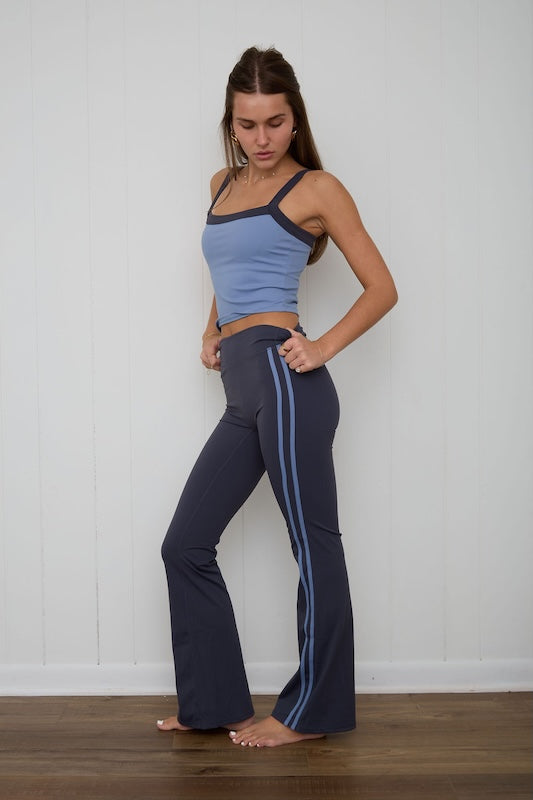 stripe hype flare leggings