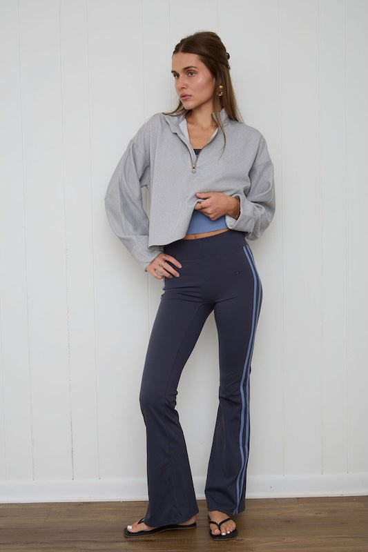 stripe hype flare leggings
