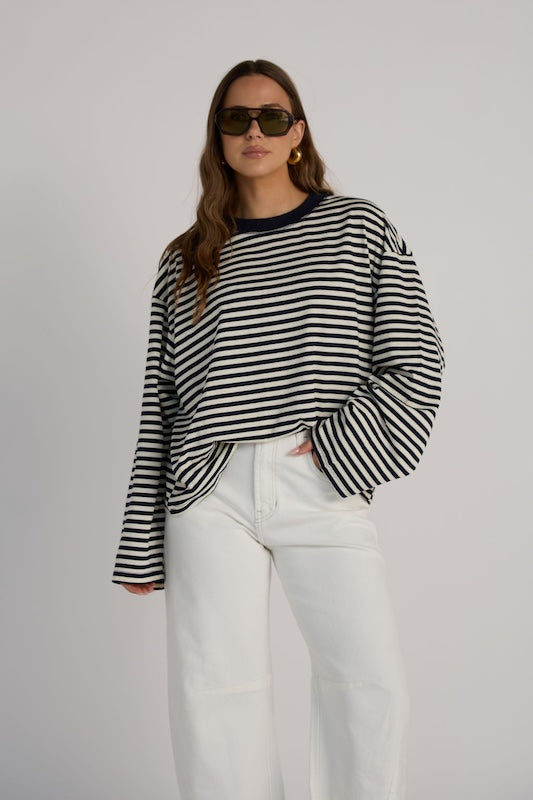 yacht club top
