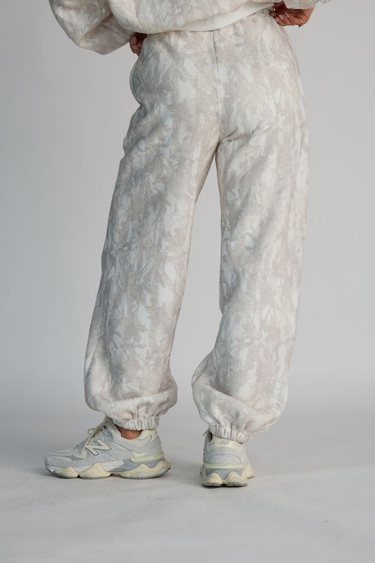 lowkey camo joggers