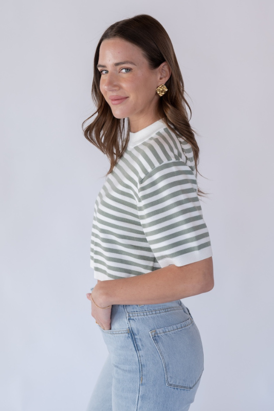 happy hour top // green