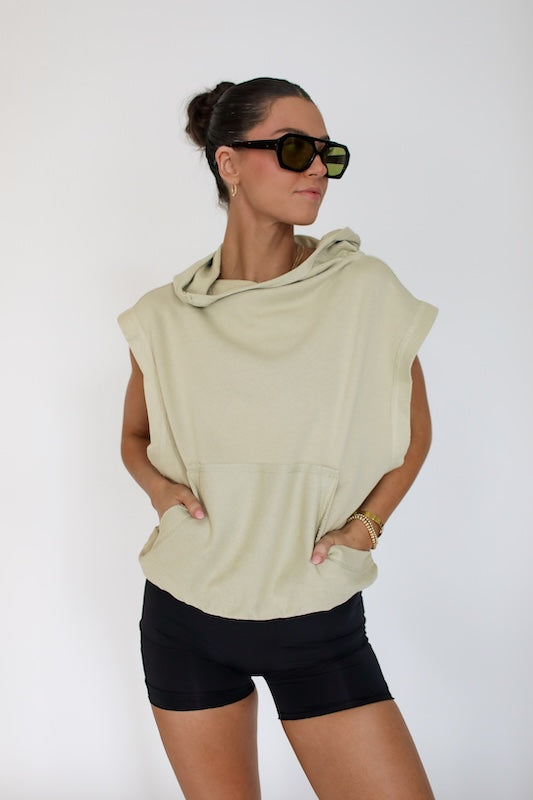 muscle pullover