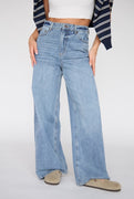 show off baggy jeans